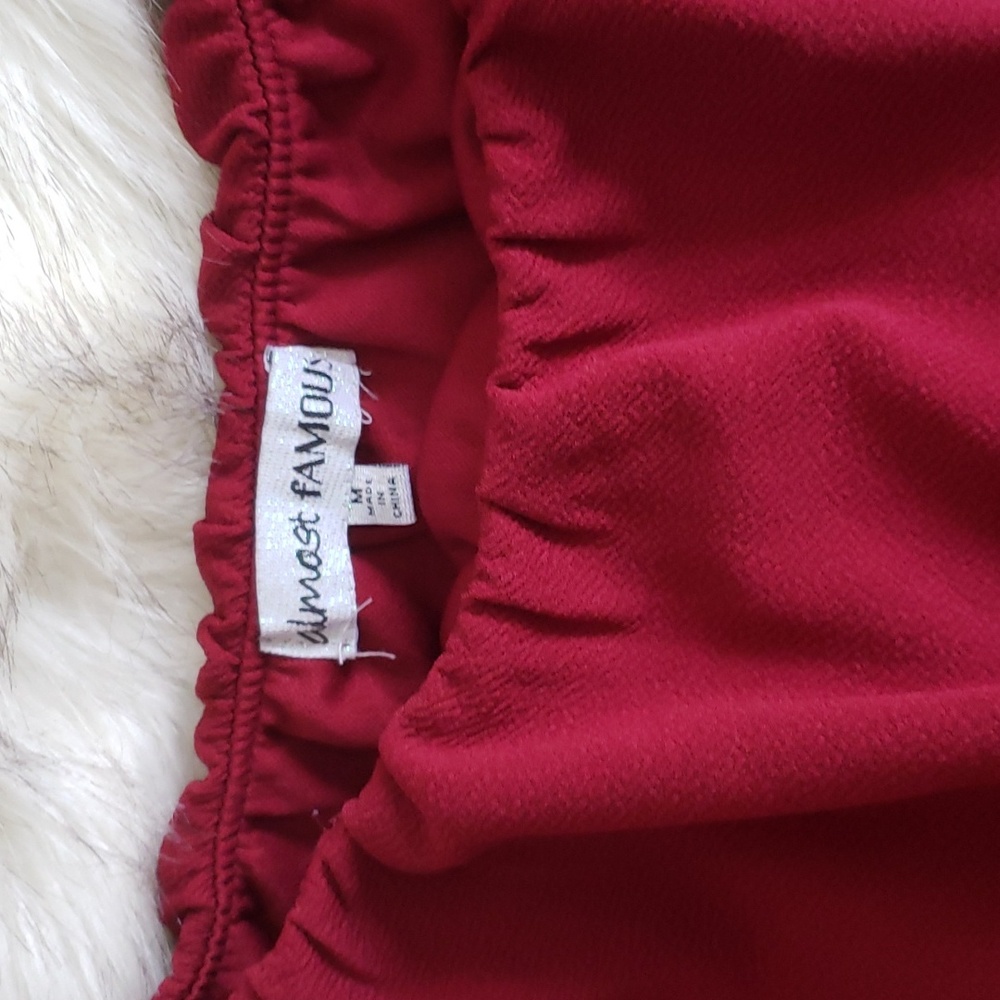 Red romper size medium - Picture 3 of 10